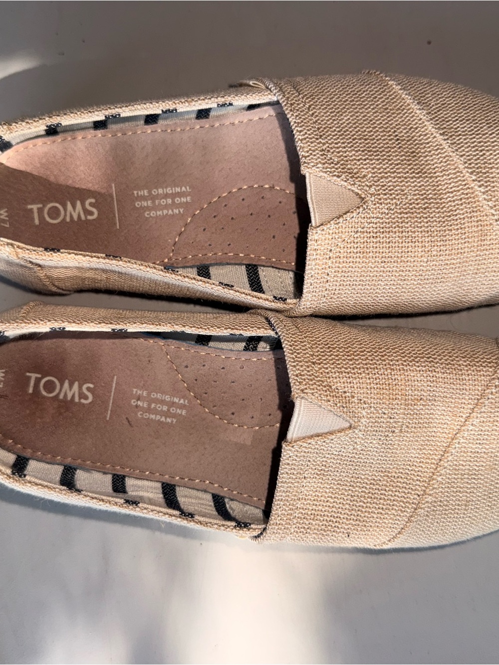 TOMS Slip-On Loafers in Light Beige Canvas